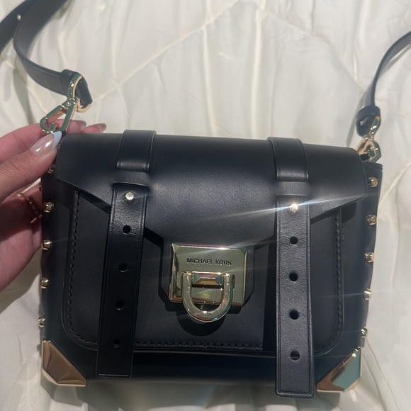 Michael Kors purse - Picture 3 of 12